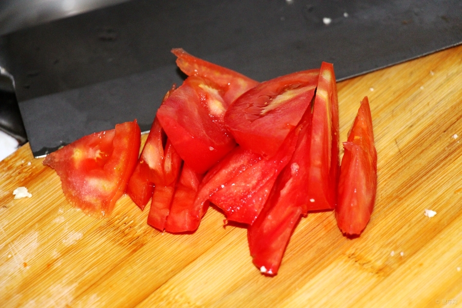 炒菜花怎么炒软烂 3ee6852808de49c1ac944b280487e26d.jpg