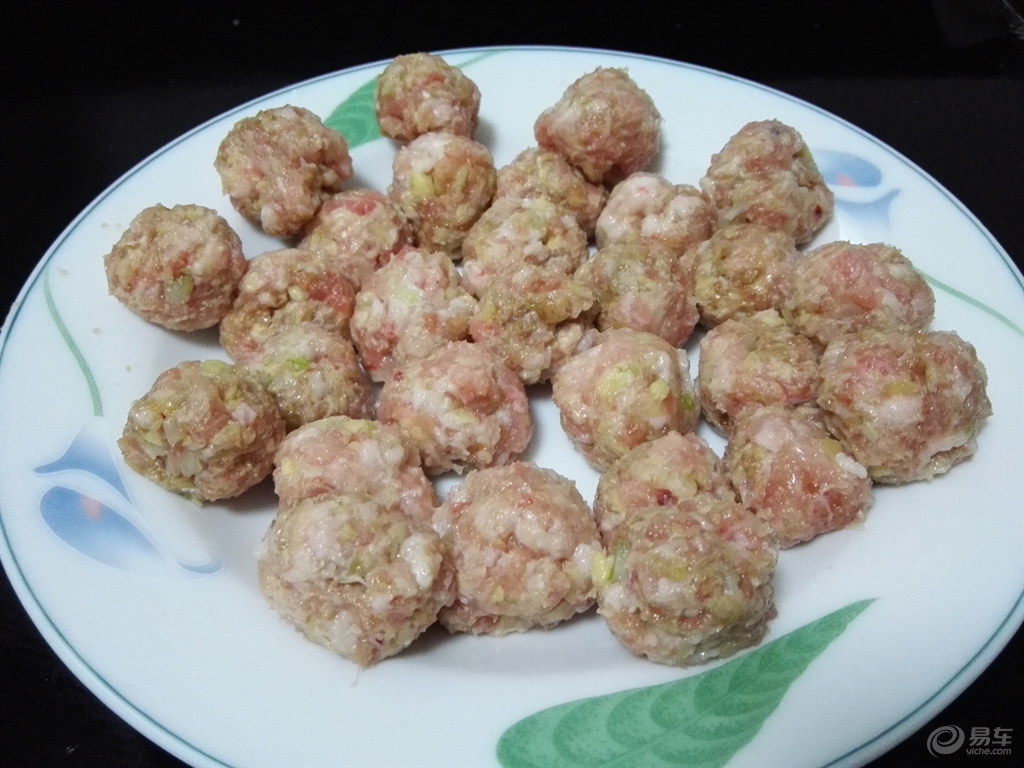猪肉丸子配什么菜烧汤 61058912c9d74b5ead01889ce58ac6fb.jpg