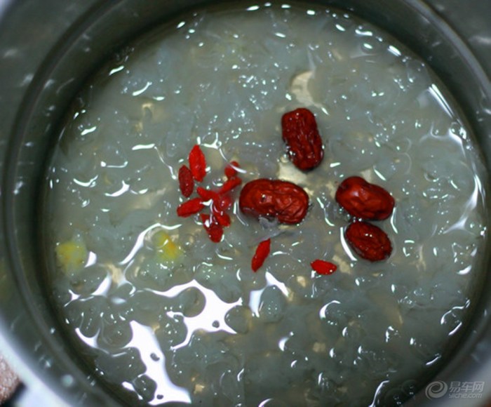 【【消暑美食】DIY绿豆西米露+银耳木瓜羹】