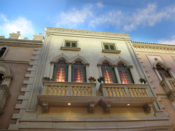 【【假期出去走走】国庆黄金好假期,开心自由