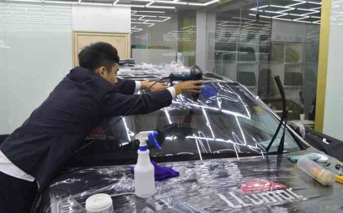 【像梦一样自由,向天空一样坚强,用歌词来作为