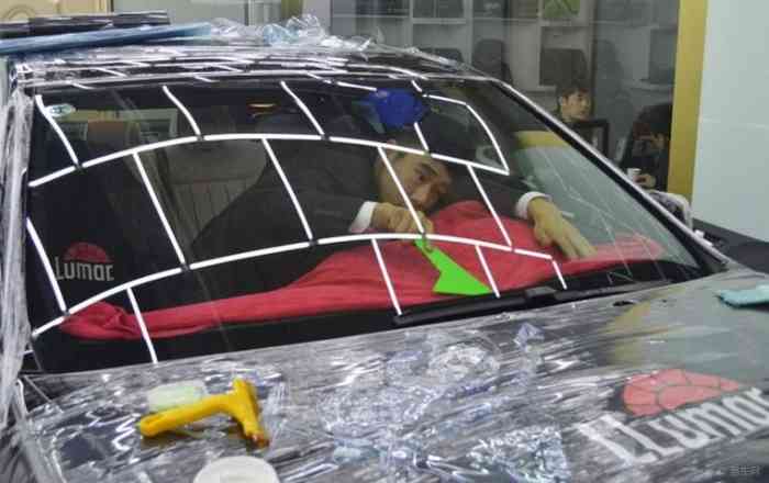 【像梦一样自由,向天空一样坚强,用歌词来作为