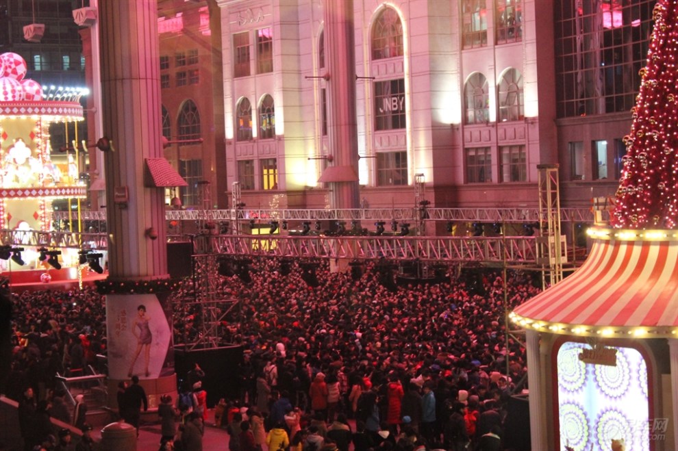 【世贸天阶跨年】_河北论坛图片集锦