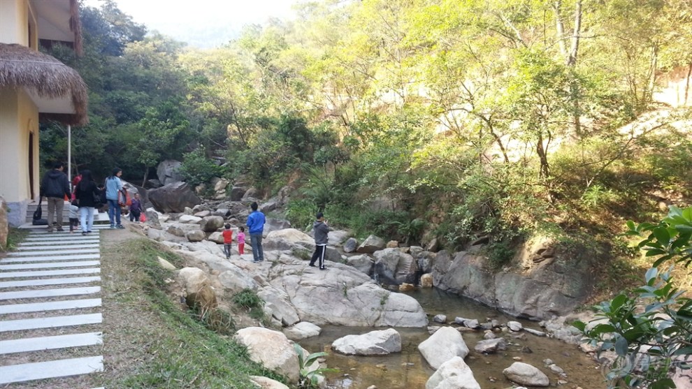 自驾游再到新会石涧水库大石头风景区