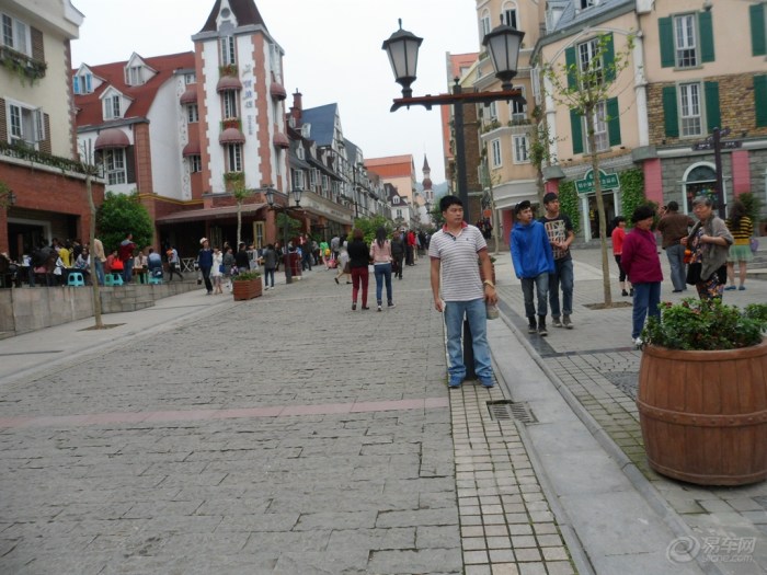 中法传统风情小镇白鹿一日游