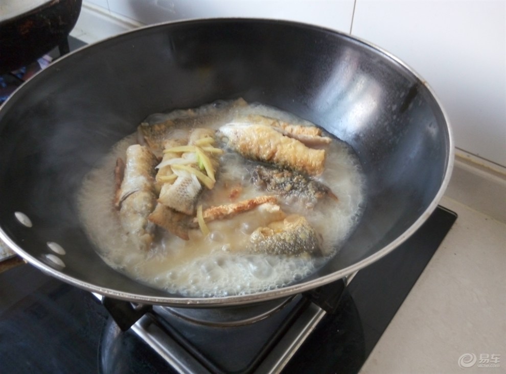 【冬日暖食】炖梭鱼