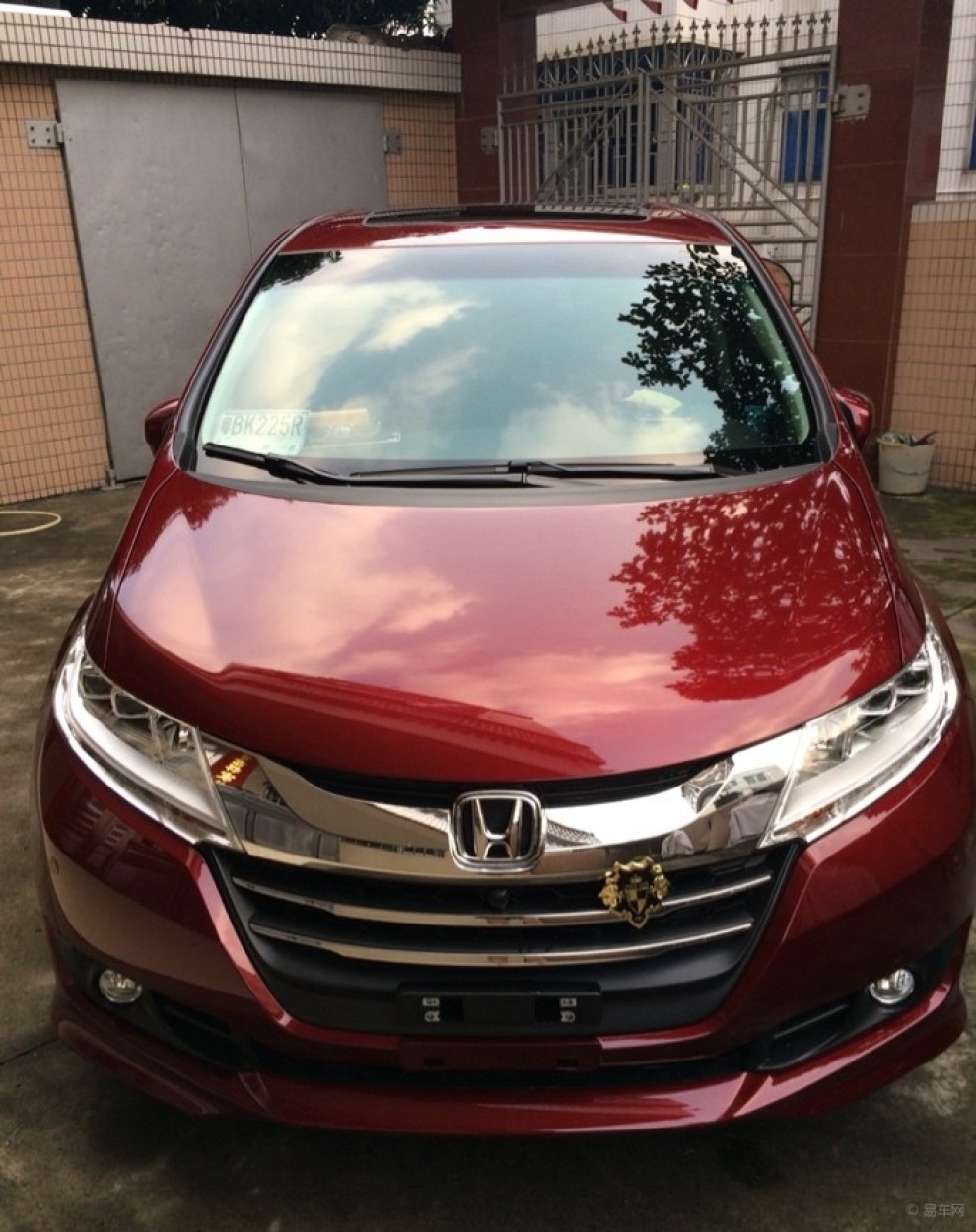 【这个价位的保姆车,应该也很难有对手了】_奥