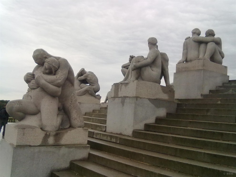 【挪威的维格兰裸体人像雕塑公园】_湖北论坛