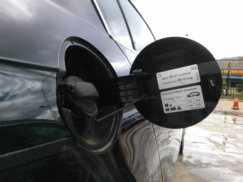 【迈腾2.0T尊贵型二手车,考虑是否值得下手.