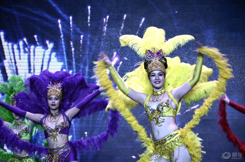 【随枫随拍 桑巴舞表演】_奔腾B50论坛图片集锦_汽车论坛-易车网