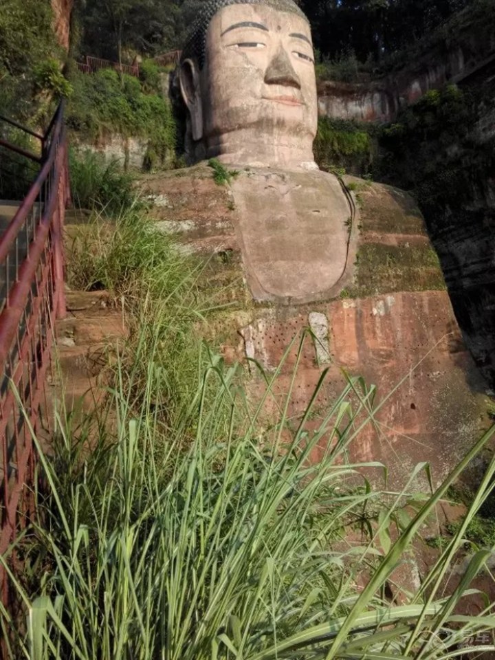 【暑假带女儿自驾乐山,改善<em>父女关系</em>】_福特福