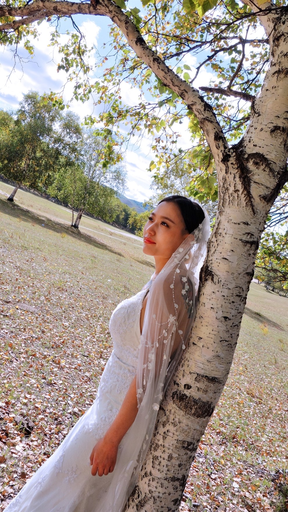 【文身新娘大妞范儿草原抓拍,请多指教~】_丽