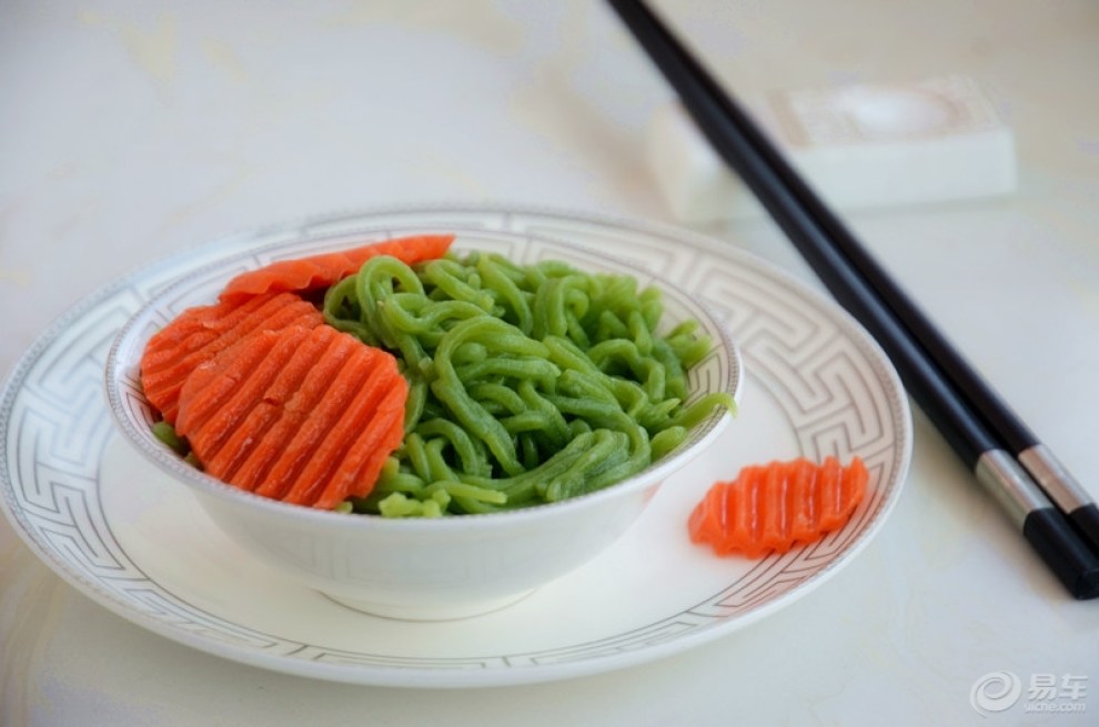 【【年夜大餐】菠菜面条】_美食之旅论坛图片