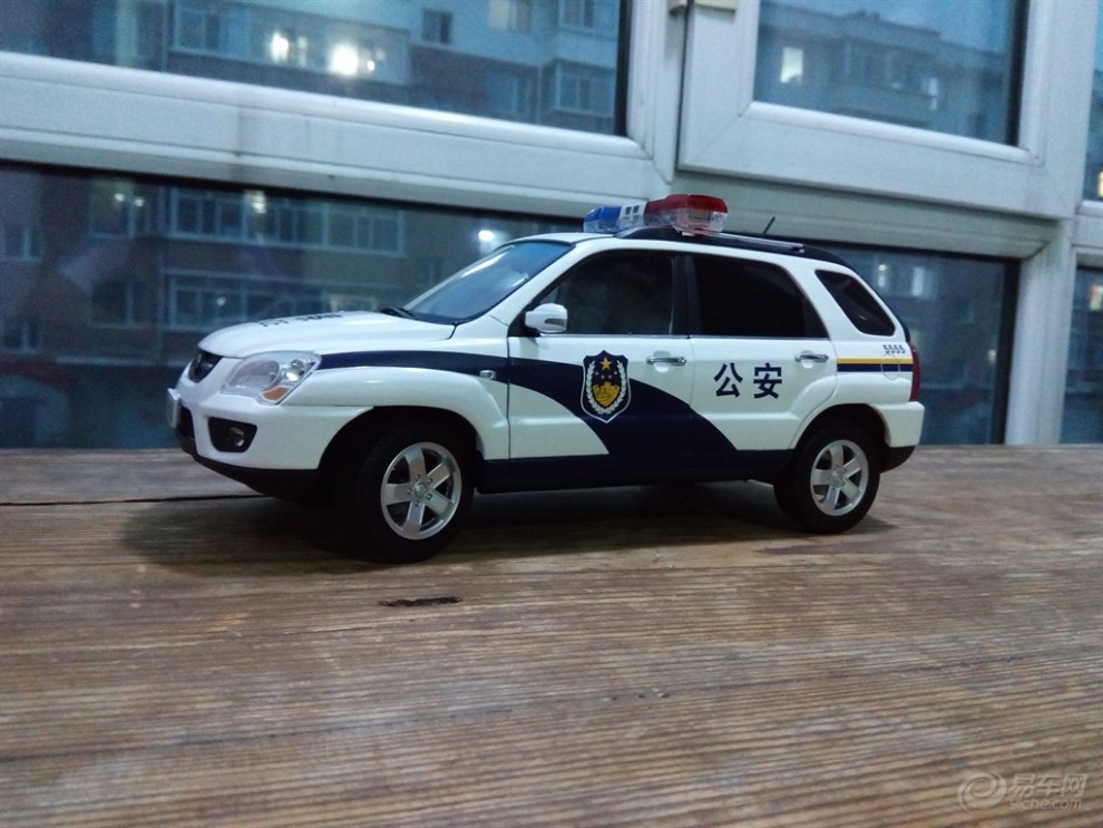 2009款狮跑警车