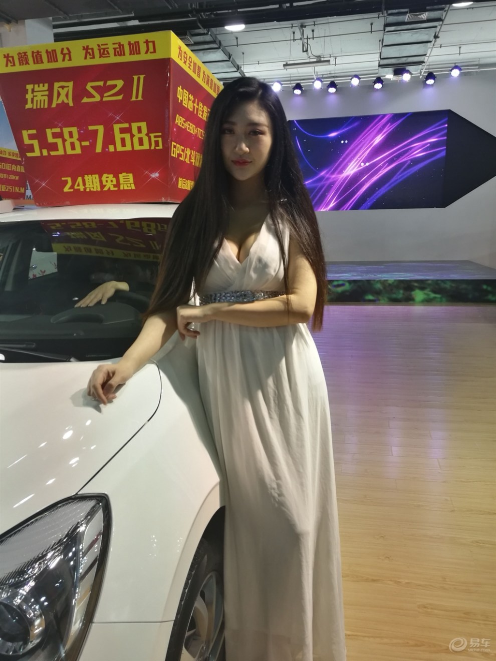 4月8号温州大型车展赏车赏美女!