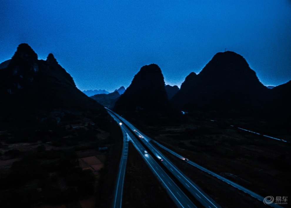 山水阳朔,俯拍漓江风景