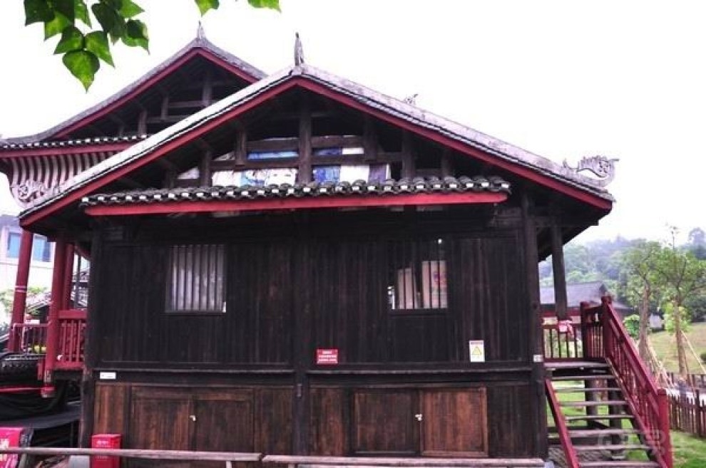 广西传统民居建筑露天展示园