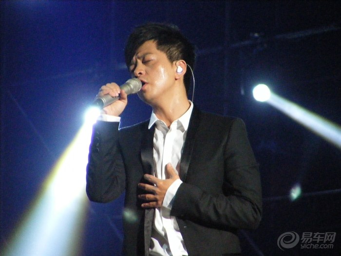 【吴奇隆演唱会济南站5.19号(当时没来得及上