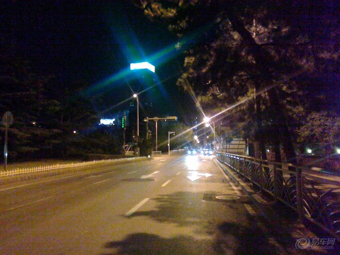 晚上怎么拍海边夜景 20121015_137cf04e-39a9-494f-90fa-f9677a780e26_700_0_max_jpg.jpg