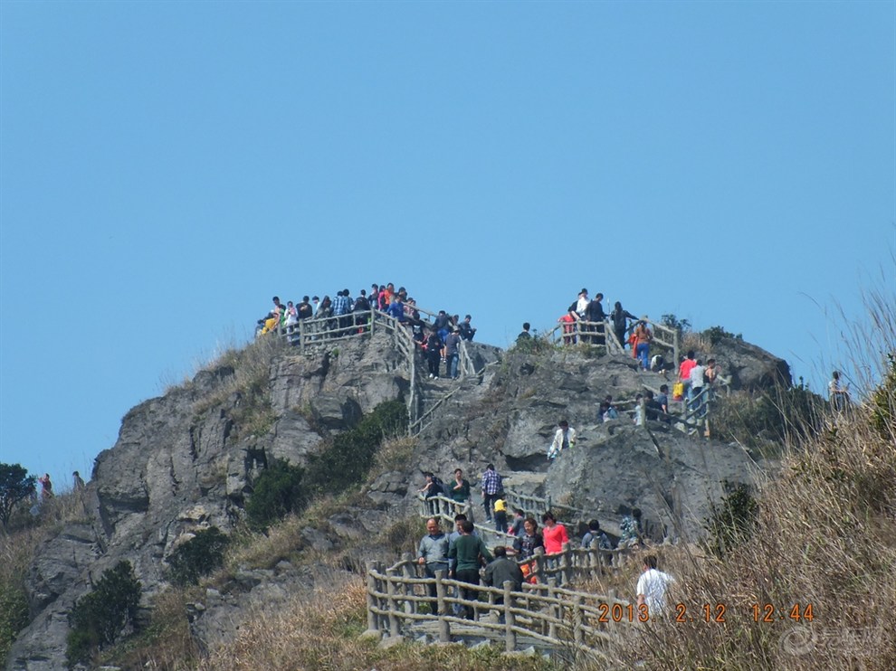 年初三登山银屏嘴和白云嶂----健康过大年!更新图片了