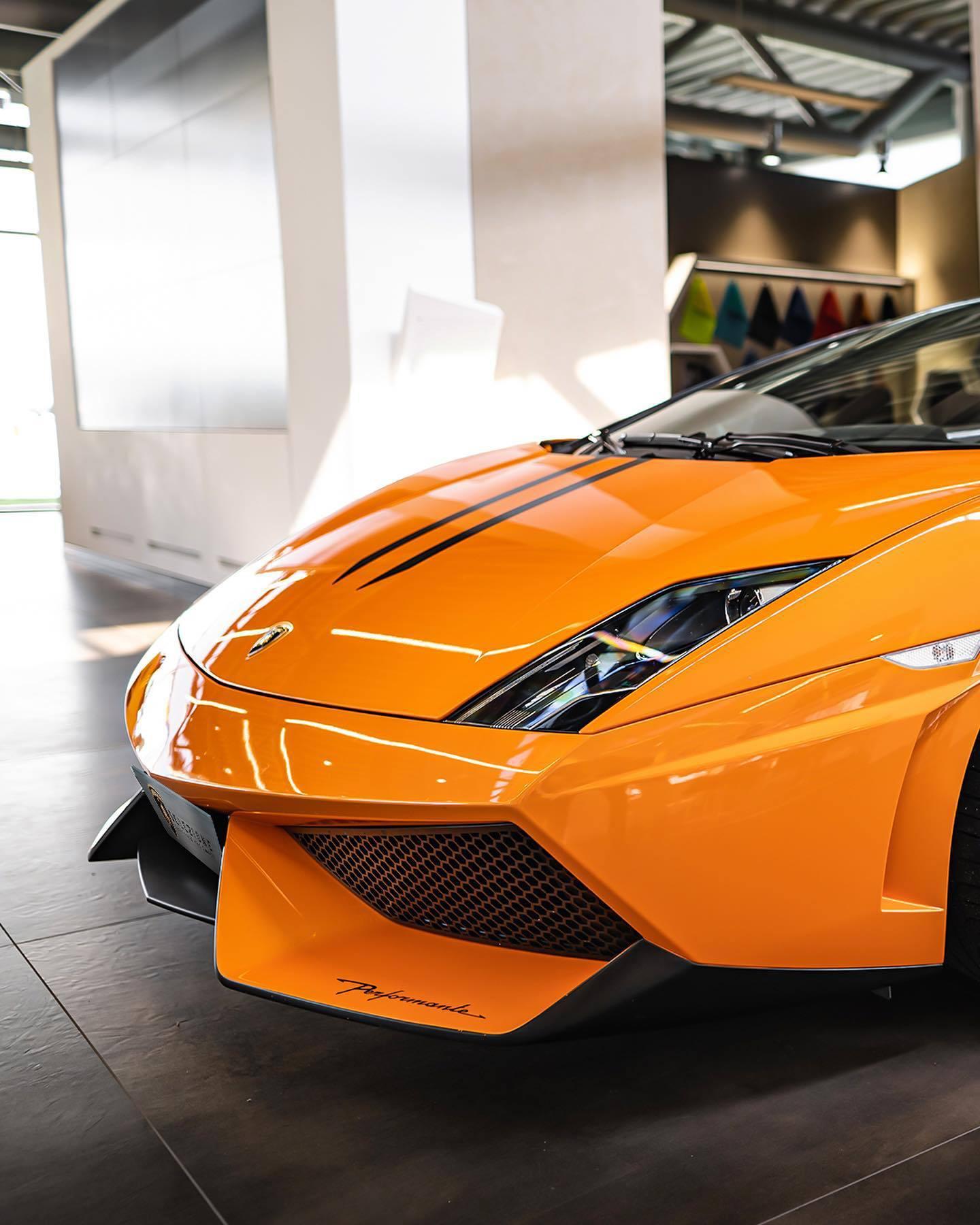 lamborghini gallardo lp 570-4 performant