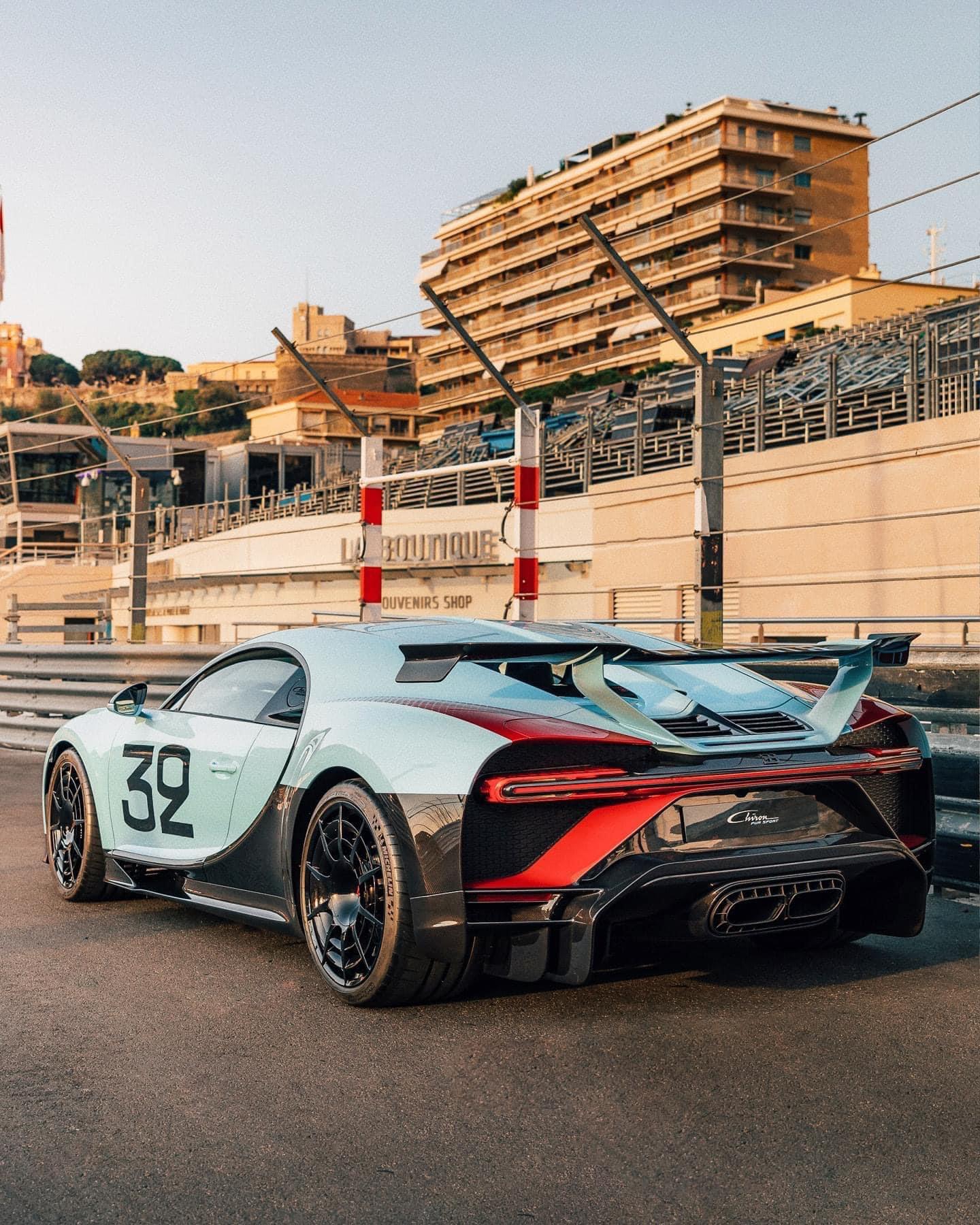 这款布加迪 chiron pur sport 的设计灵感来自传奇的摩纳哥赛车手