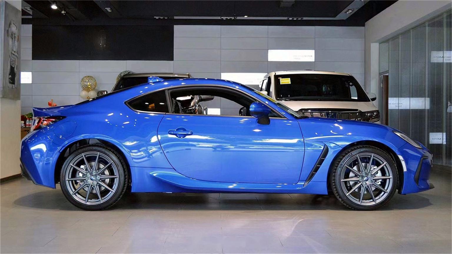 嘎嘎新的 新款 brz!