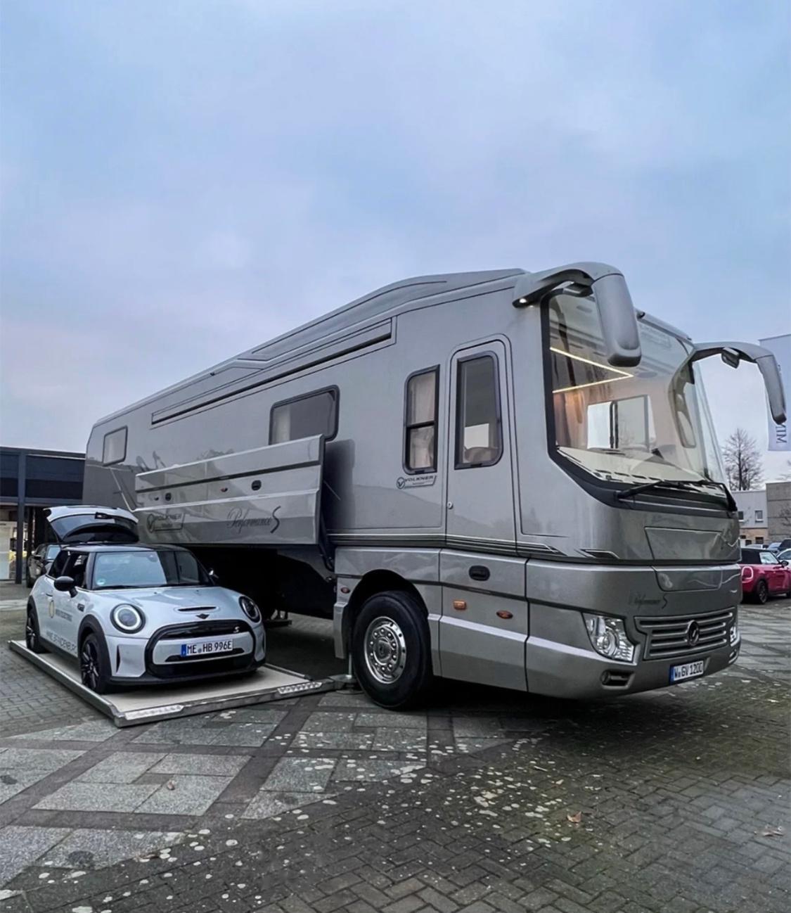 自带电动 mini的房车,心动了没有?