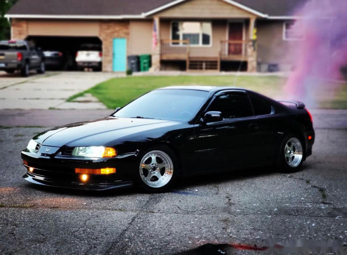 改得还挺好看的!honda(本田)prelude bb2!很多披露改出来都是汽配