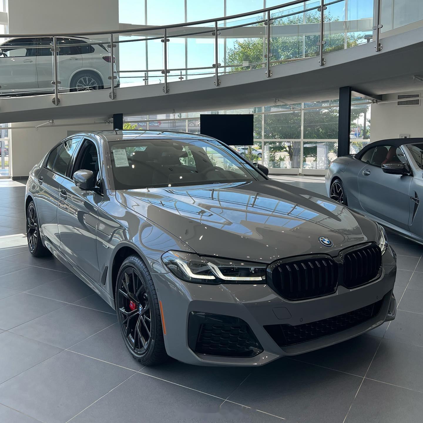 宝马2022 530e xdrive 贝尔尼纳灰 #宝马