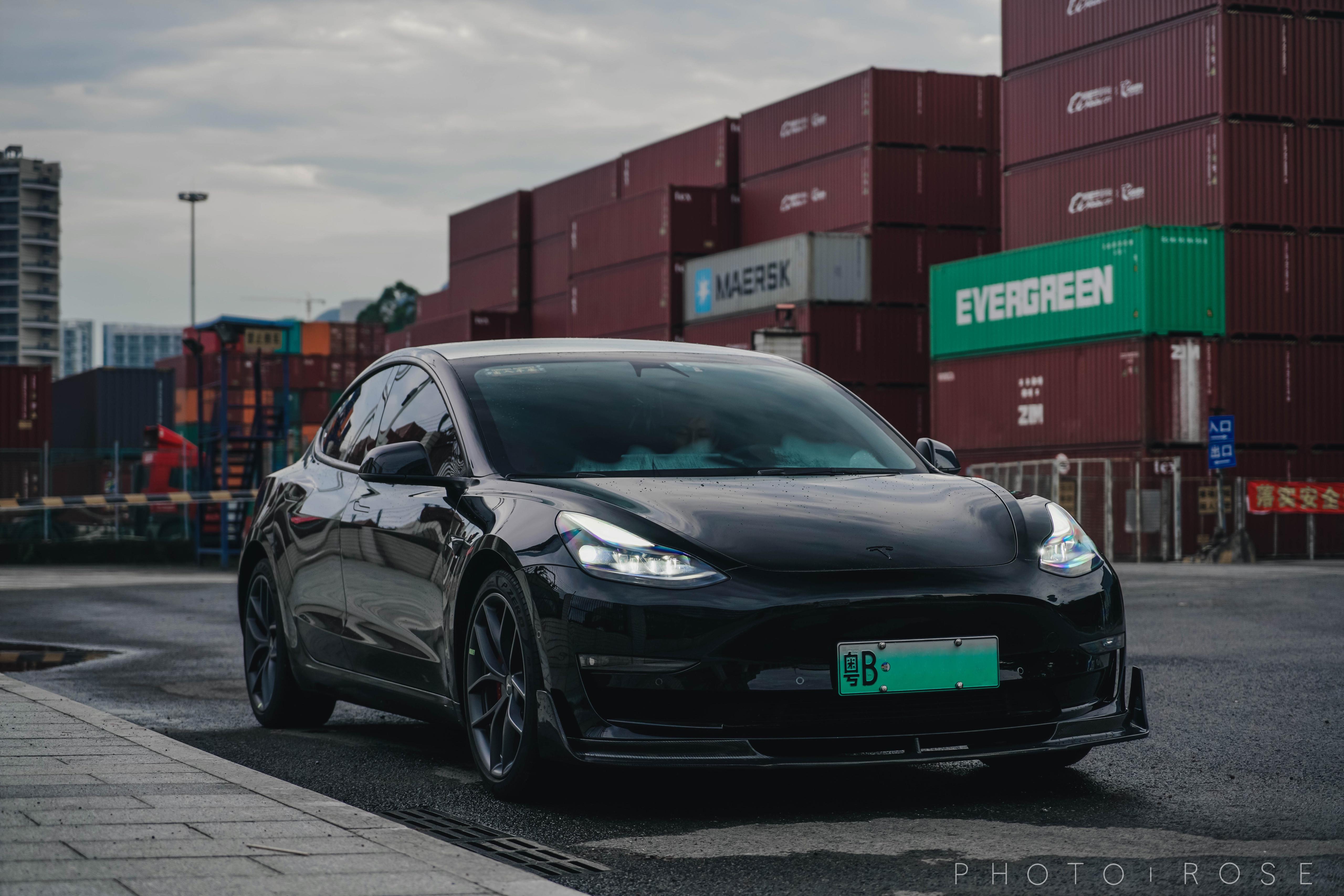 model 3 performance 加个小前铲,连绞牙避震都不用改,姿态已经