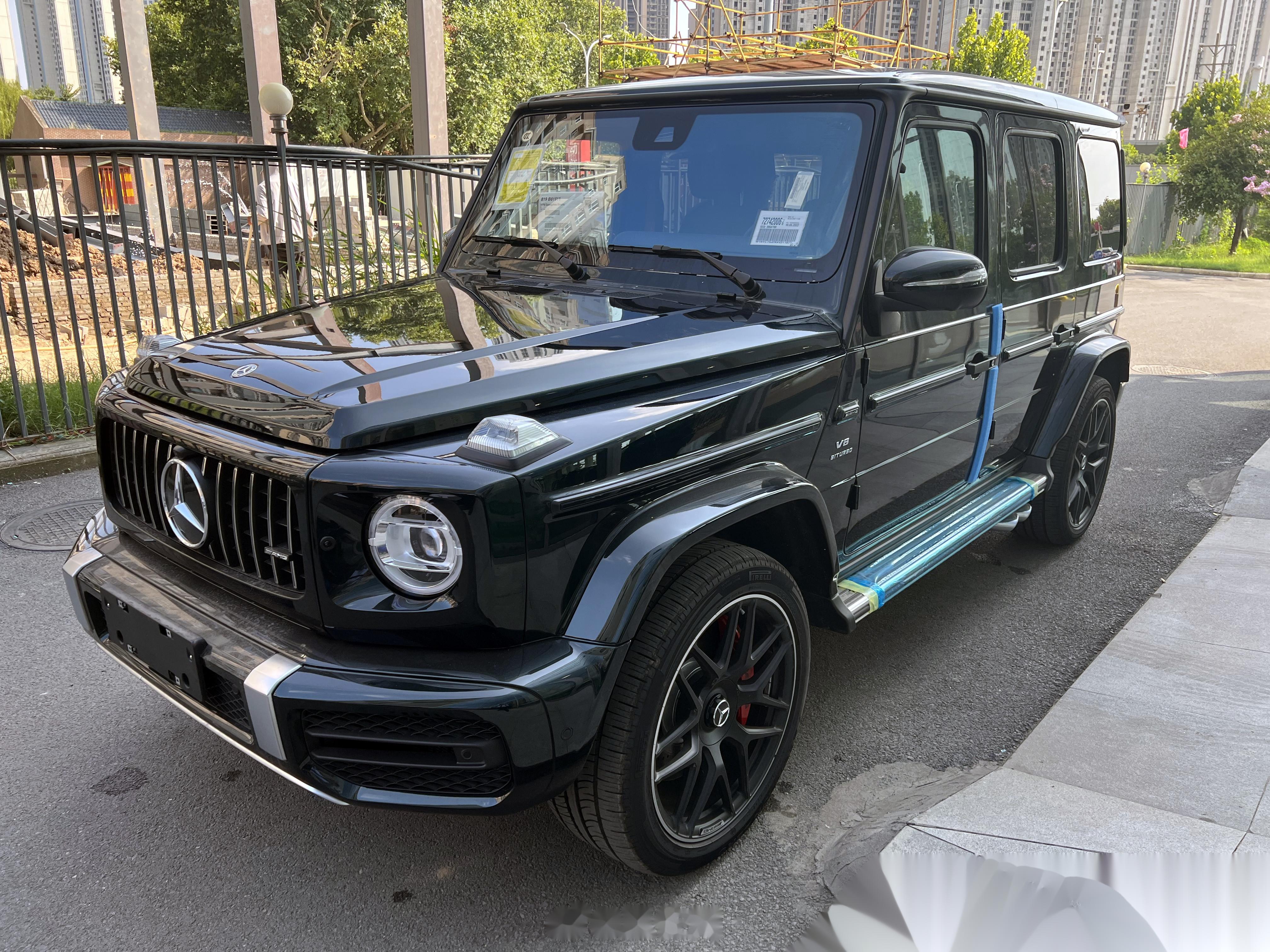 奔驰 g63 amg 黑外/黑内 现车含消费税加42万,加价后30794万元