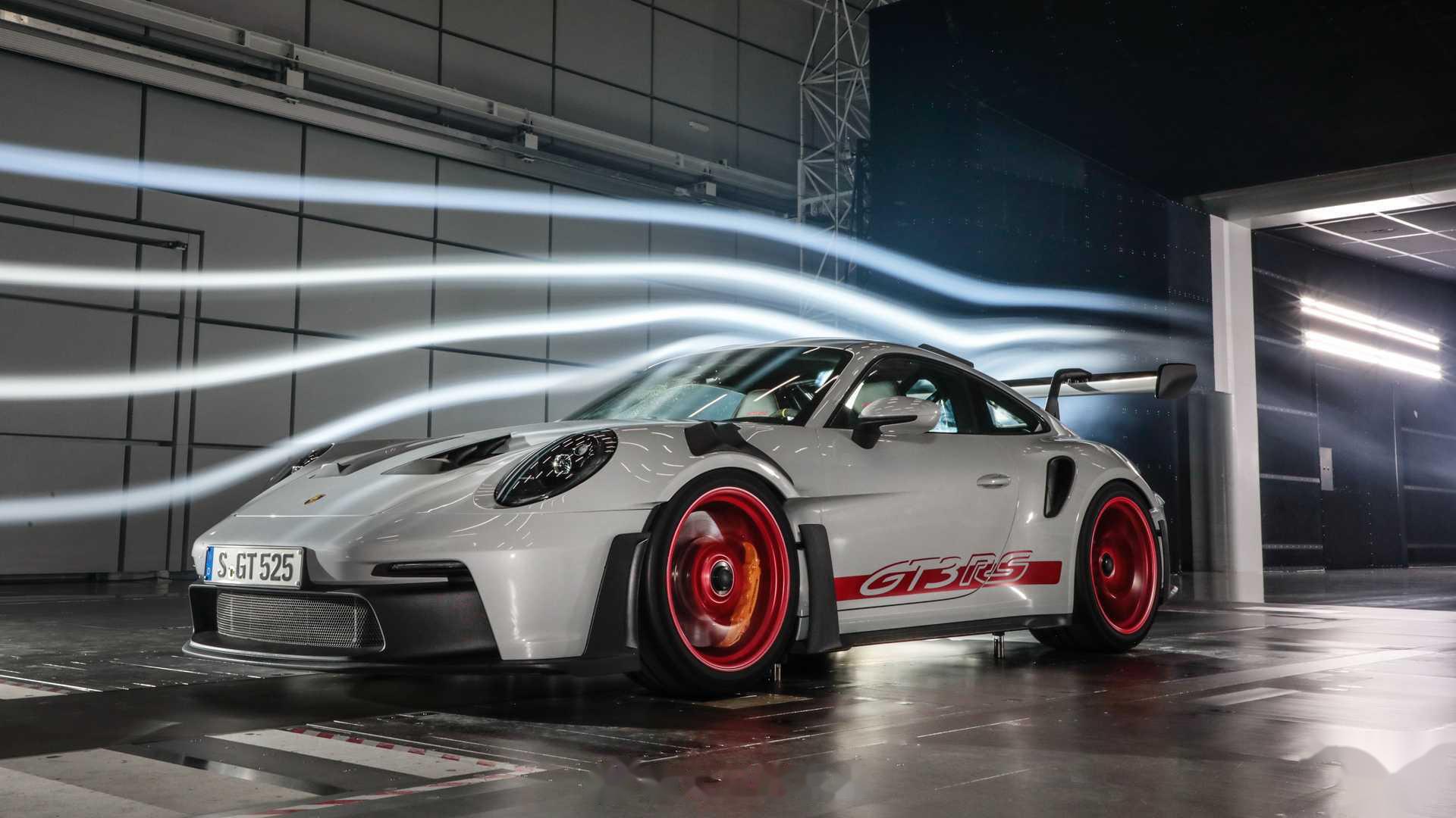 全新保时捷911 gt3 rs发布,32秒破百,配drs据说,国内不会官方引