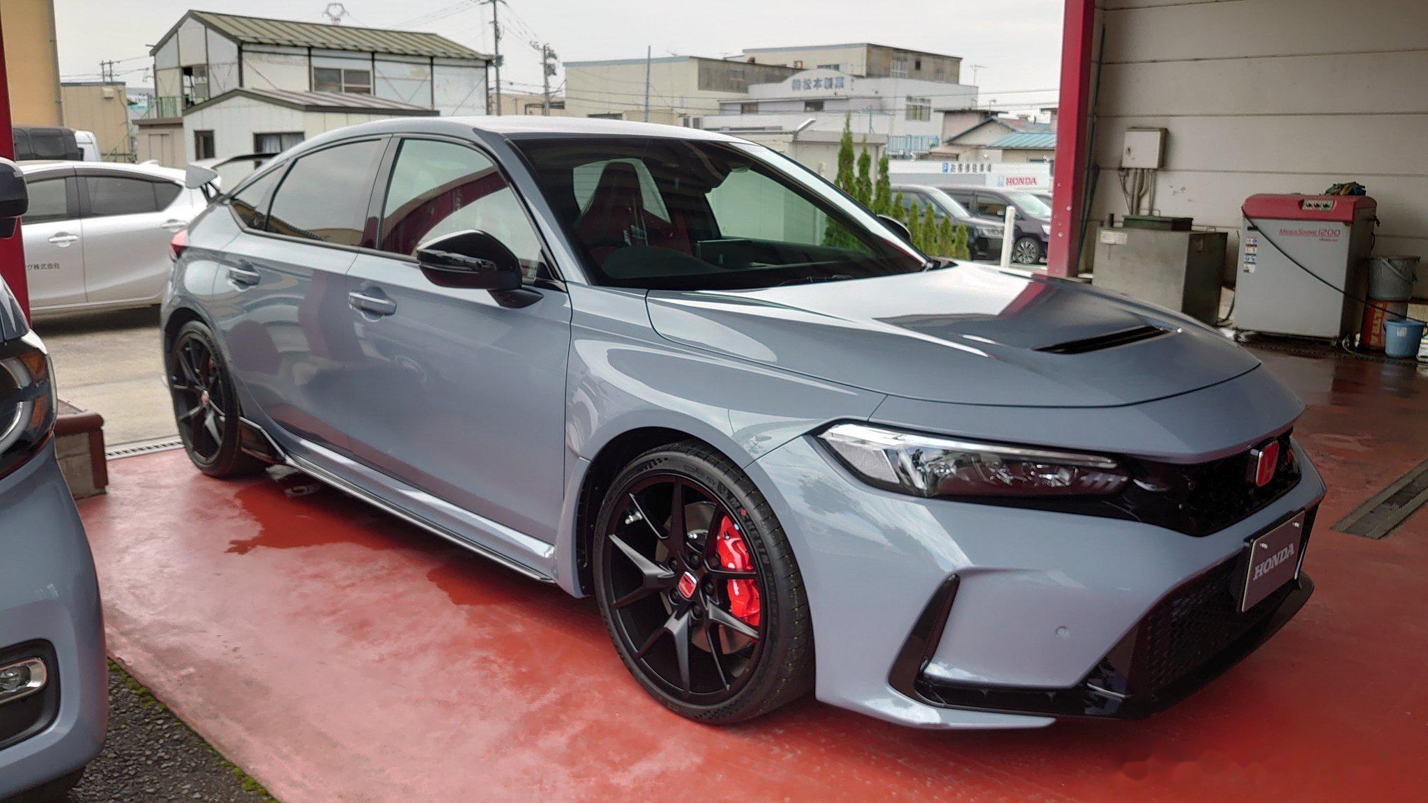 十一代思域首发五色已经都出实车了日本已经发展车到各个销售区