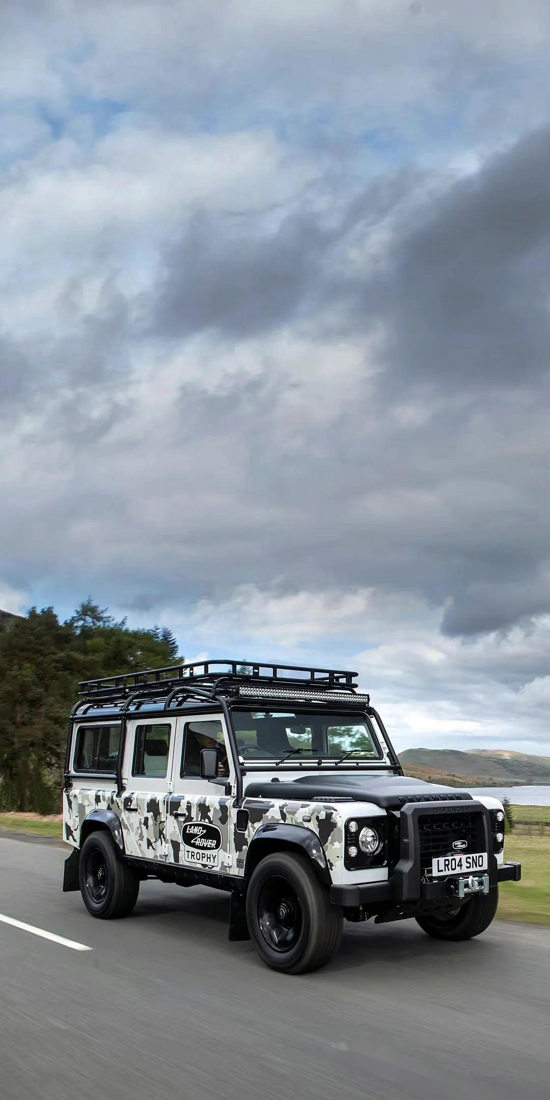 路虎的classic部门短暂复活老款卫士 works v8 trophy 车型