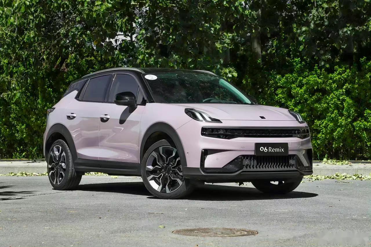 【燃油和混动版全都有,领克06 remix正式上市,有点香啊!