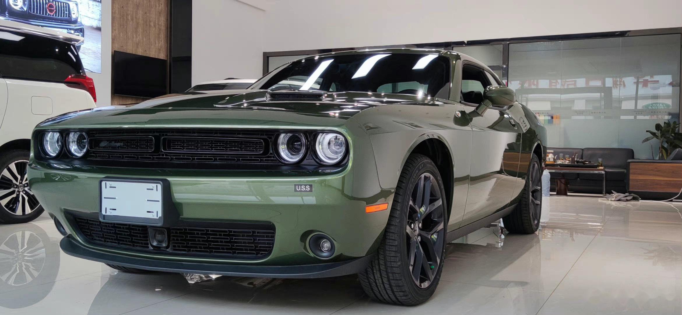 道奇挑战者 gt,sxt plus 终于可以进京了新款中控台还升级了软包,意外