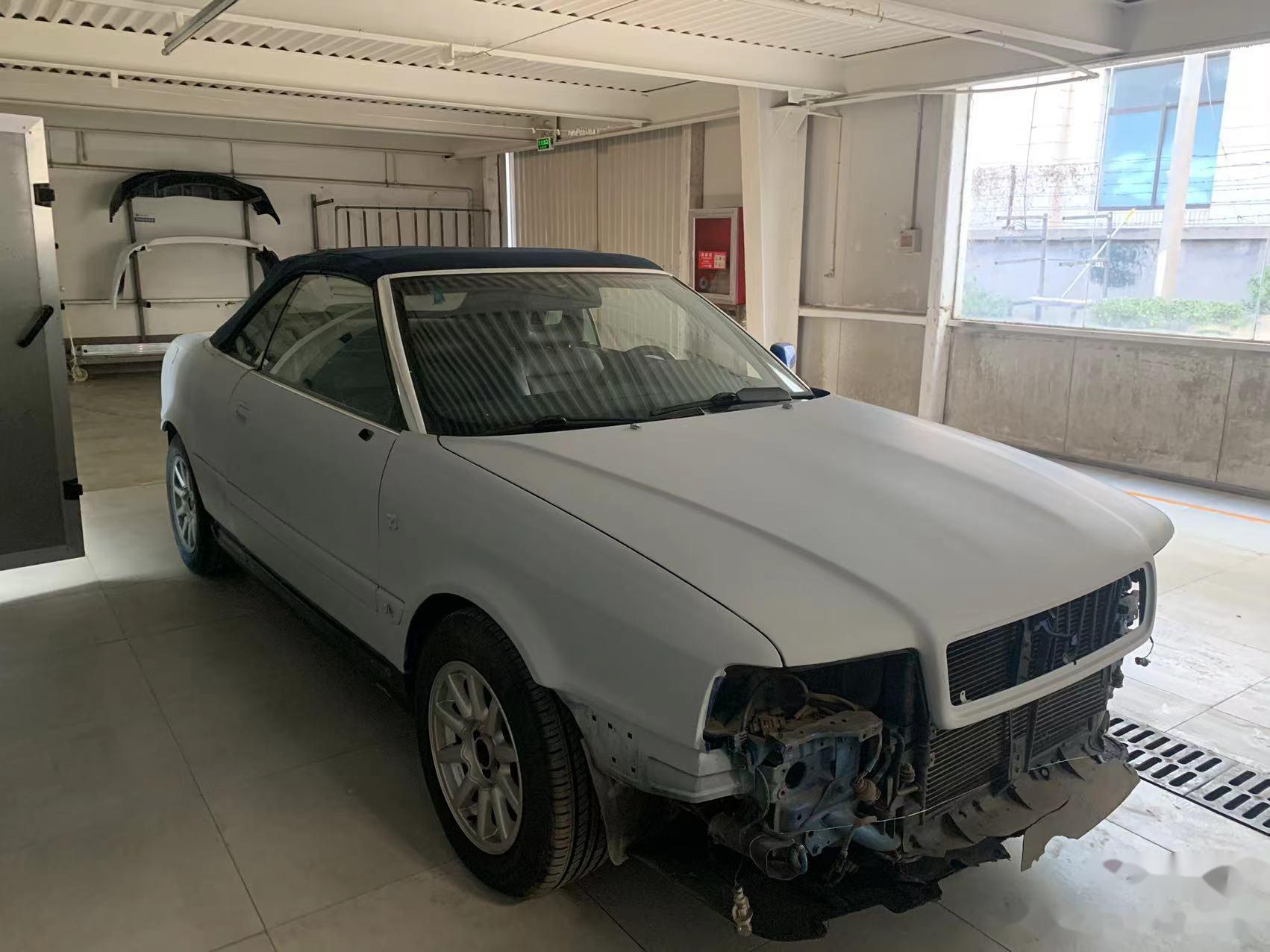 底漆完成啦快好了恢复原来的样子稀有京a黑牌奥迪80b3敞篷车国内稀有>