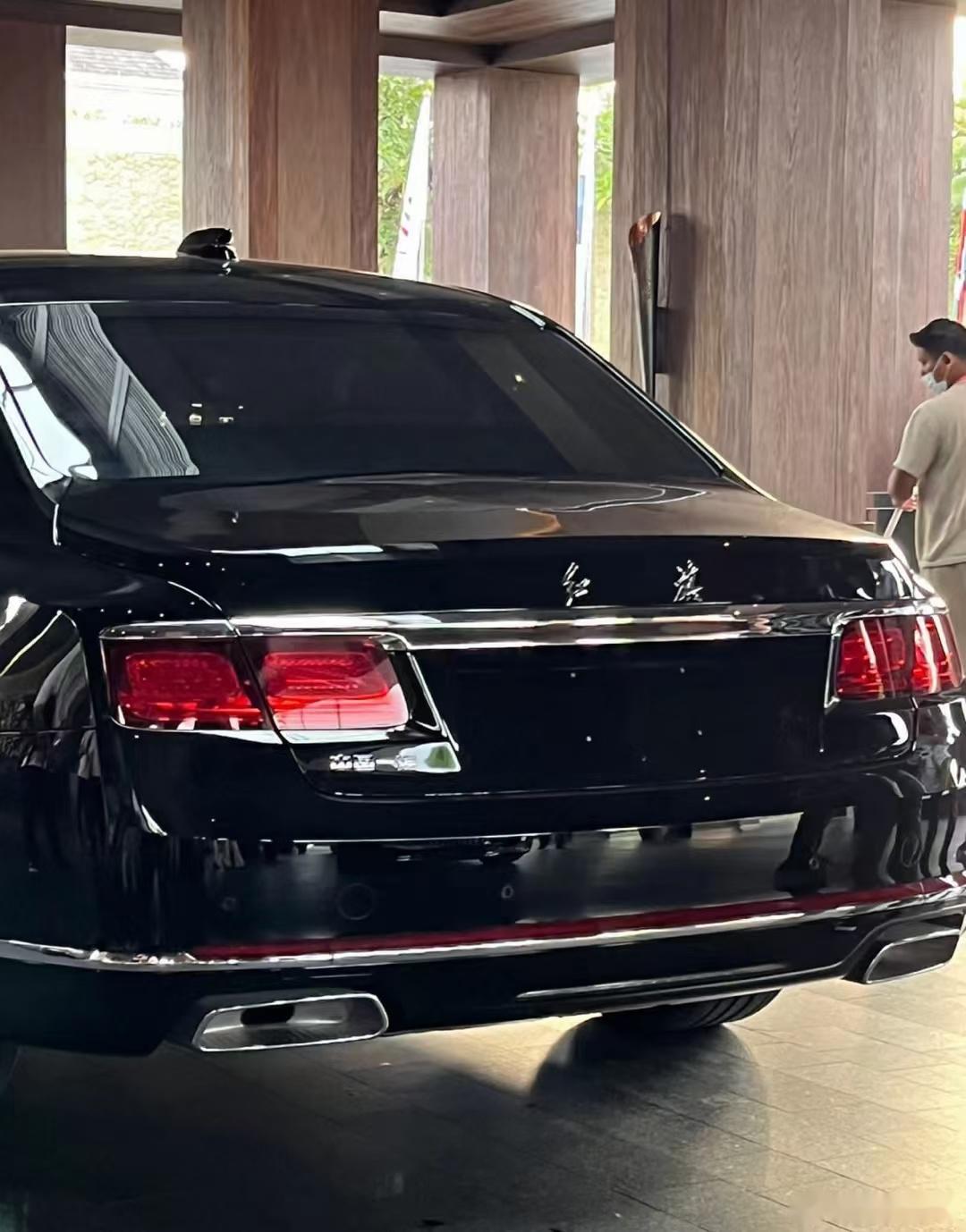 红旗最新国宾车n701亮相g20峰会,这霸气的外观和超高的辨识度能否替代