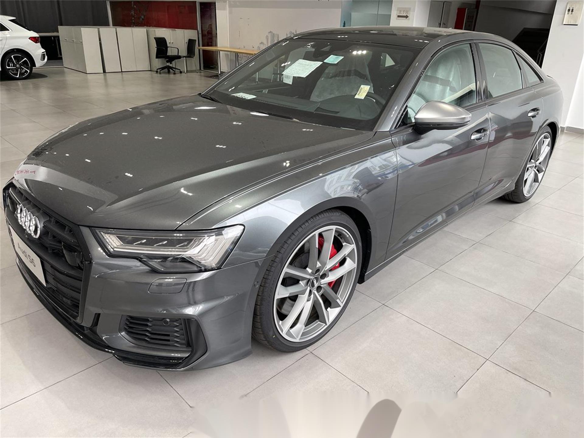 那就看看s6!2023款现车优惠带走 从奥迪100更名到a6