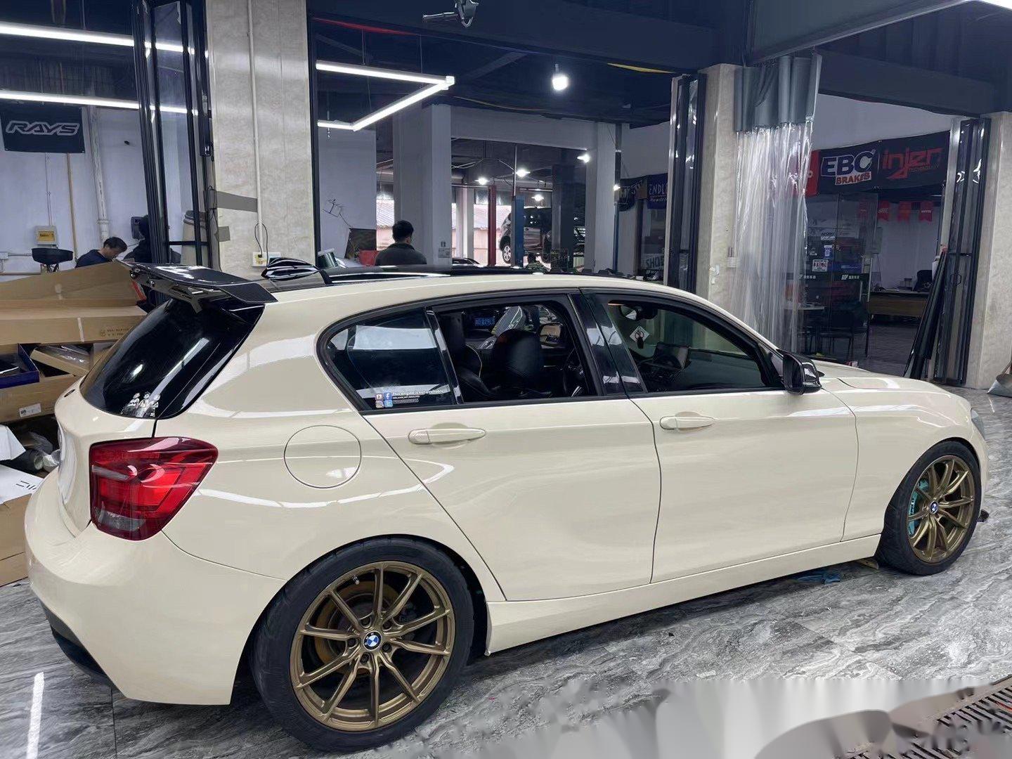 宝马1系卡其米兰绍兴