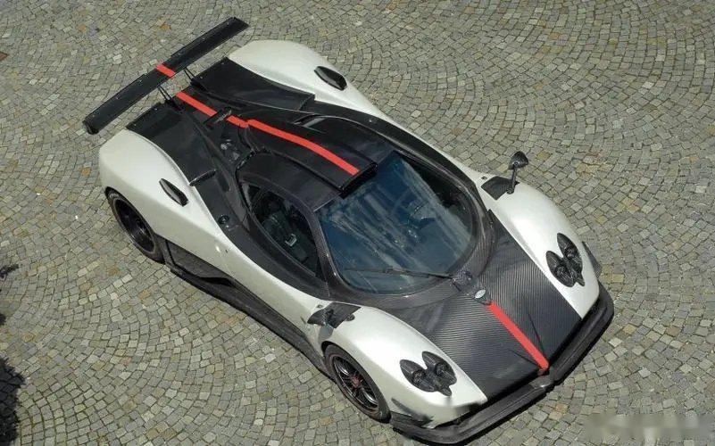 帕加尼zondacinqueroadster 售价:8890万元 zonda c