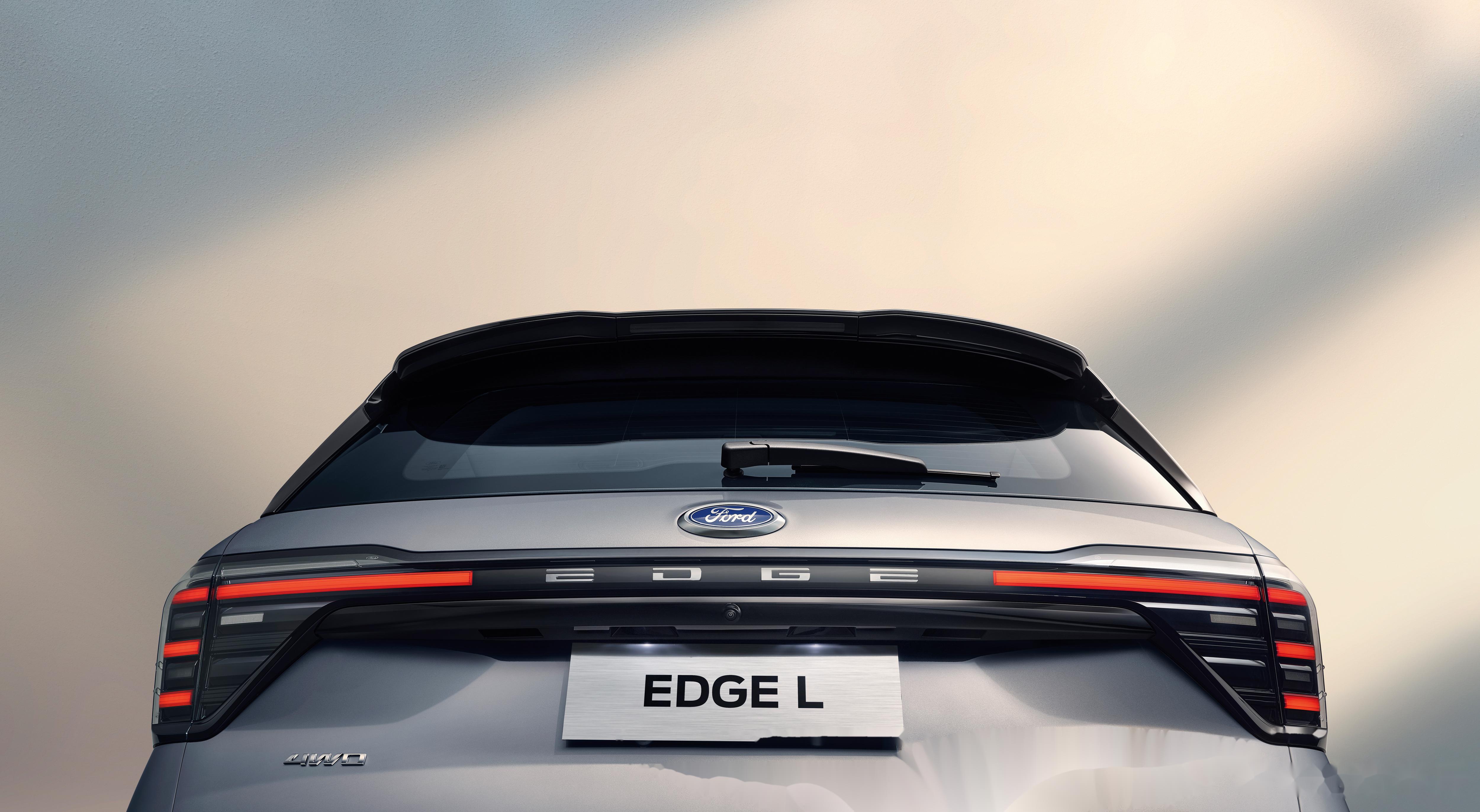 上周末和家人去看了福特全新款锐界l汽车,总体来说,我很满意,锐界l