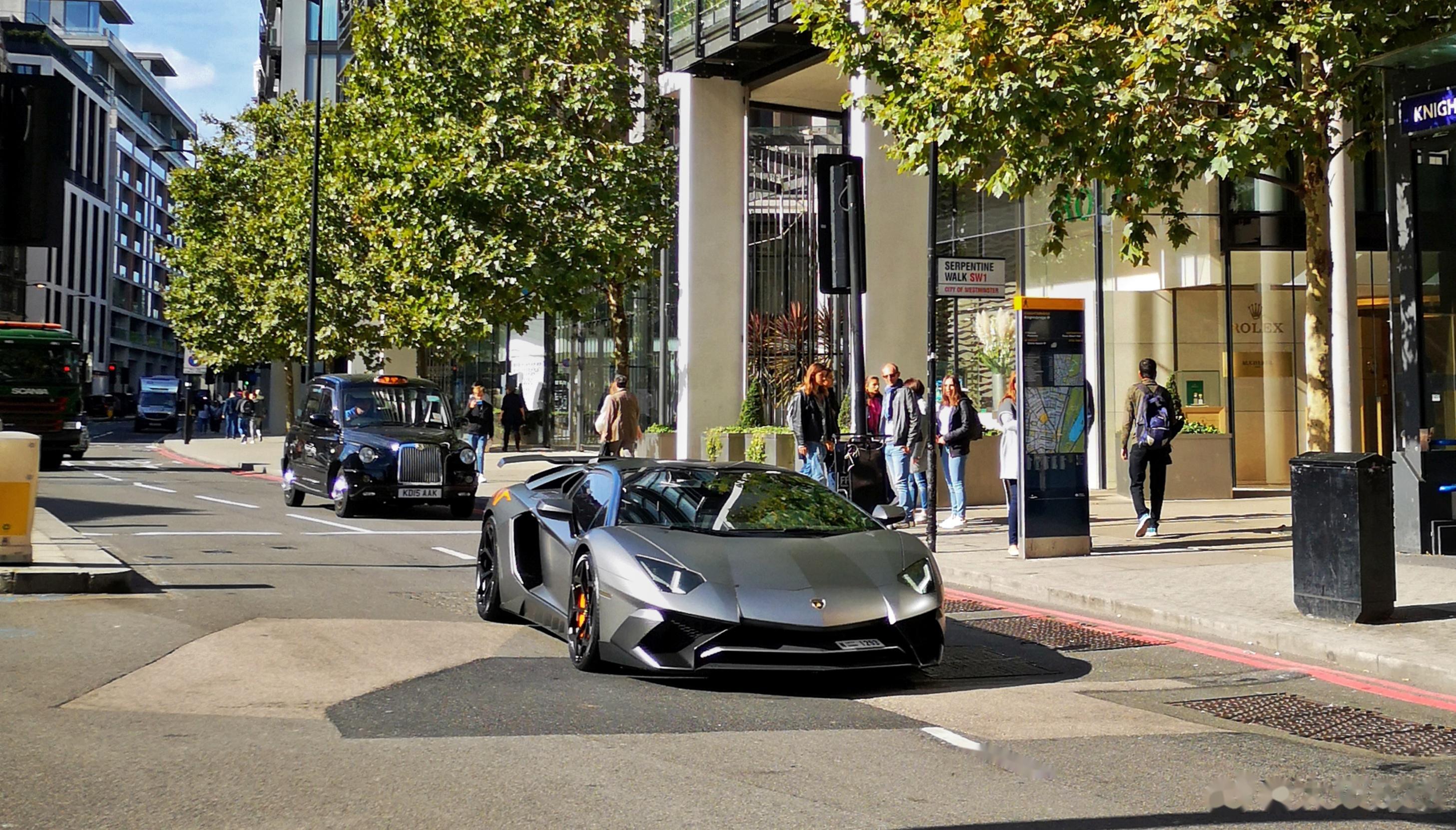 华为英国(伦敦) 兰博基尼 aventador sv lp750-4 roads