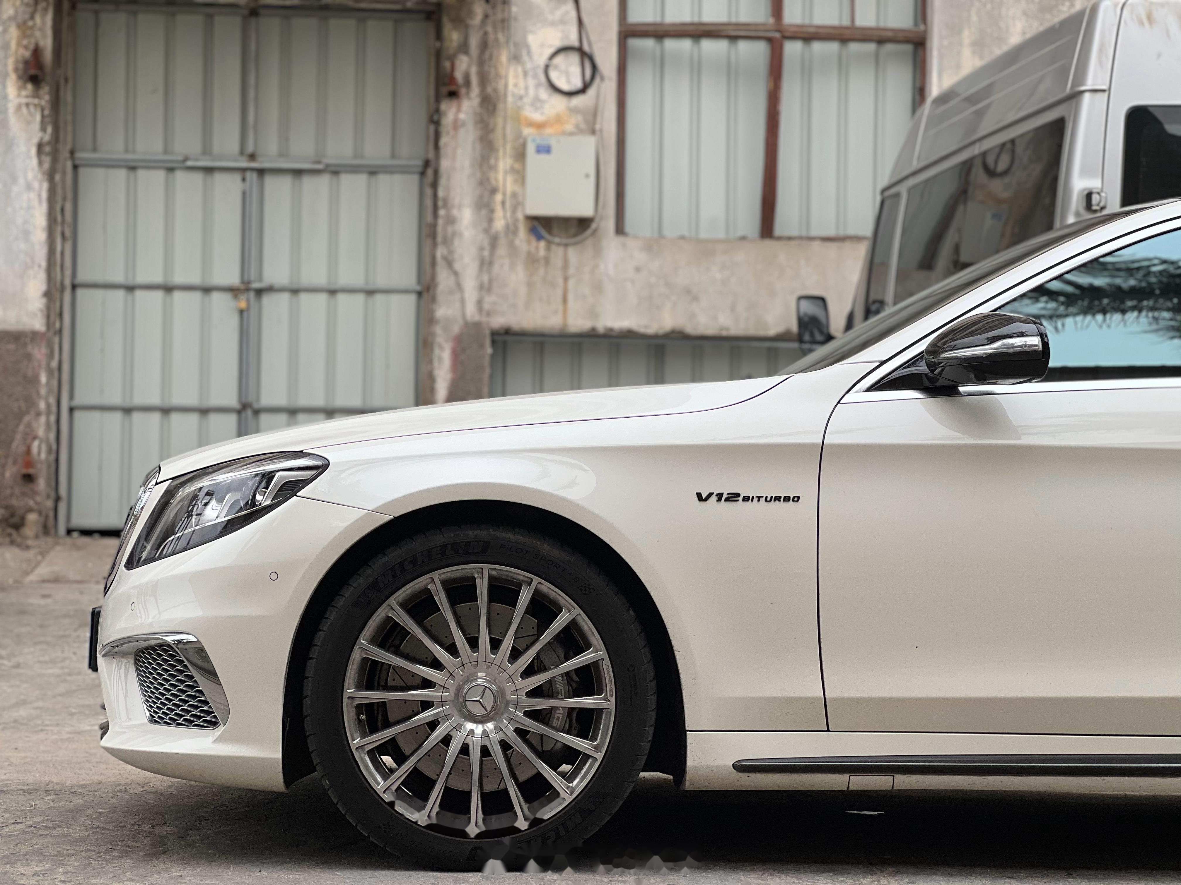 奔驰s65 amg v12,真正的amg天花板! 1516的s63,现在7x8x