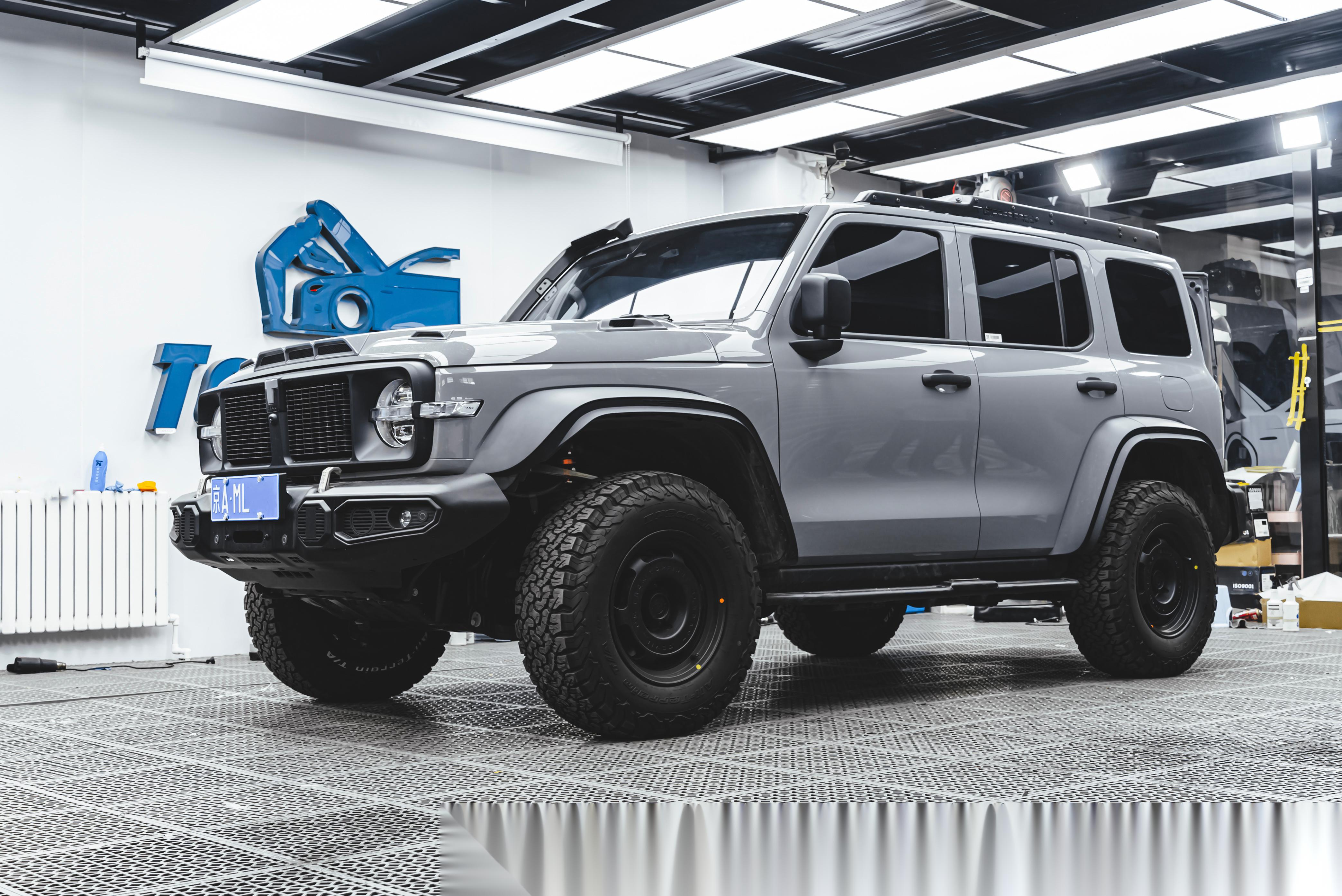 坦克300 枫林铁骑 整车改色tiffany 双拼蓝白 车主小红书看到的素材