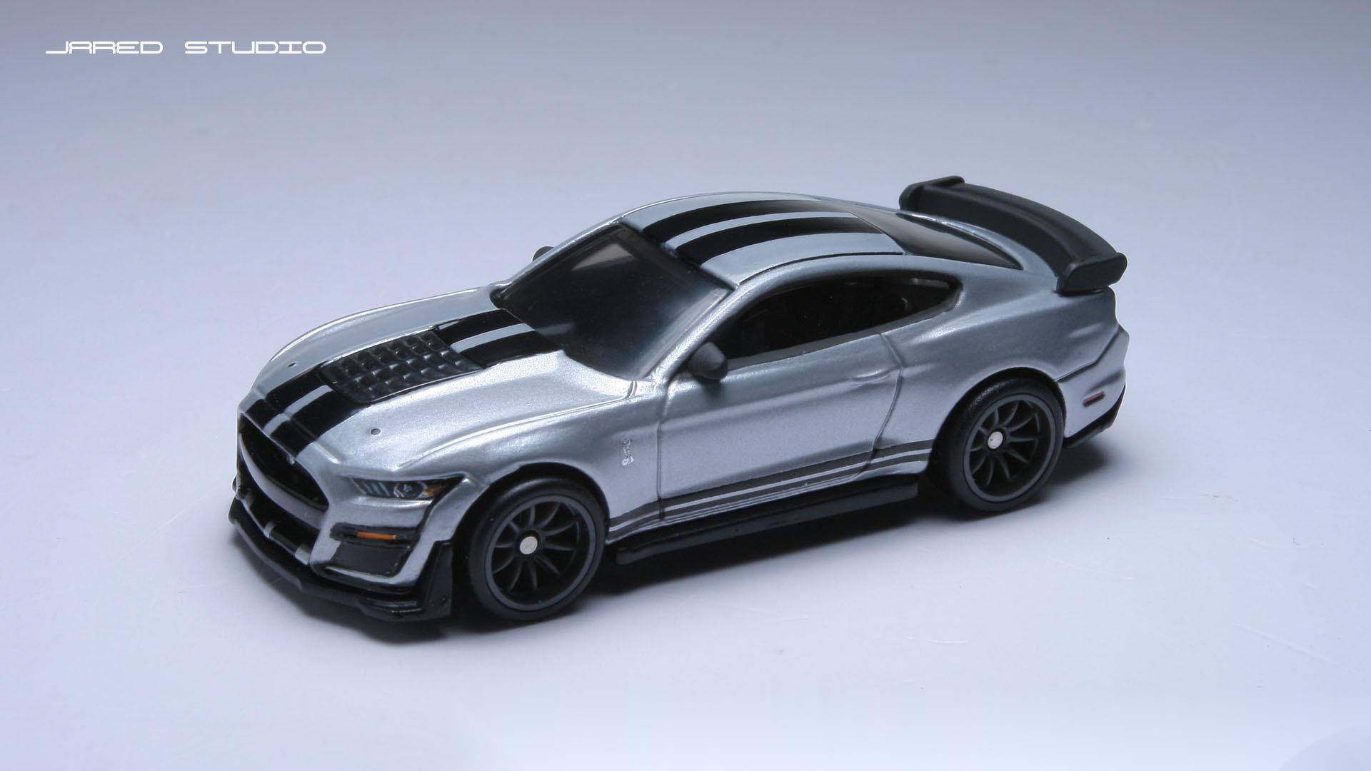 完工一辆风火轮福特野马谢尔比gt500仿真化改造,银底黑条纹,老方案