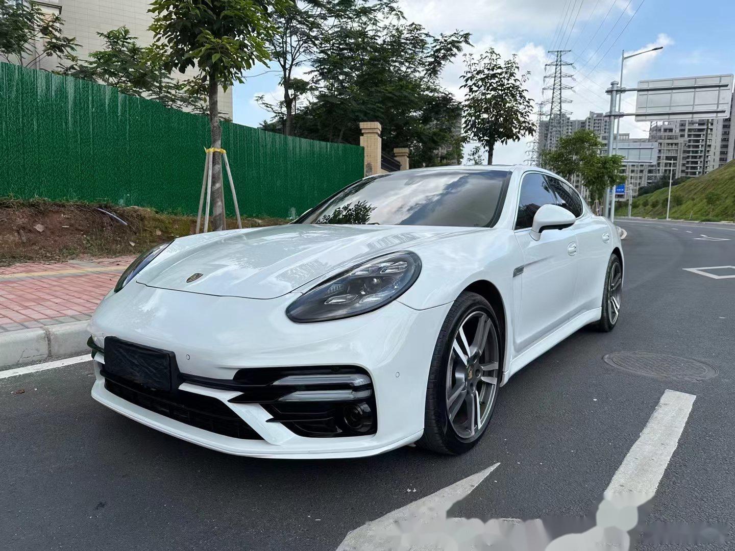 十几万升级21款保时捷帕拉梅拉行政版 gts 门边解锁/白色咖啡内饰/无