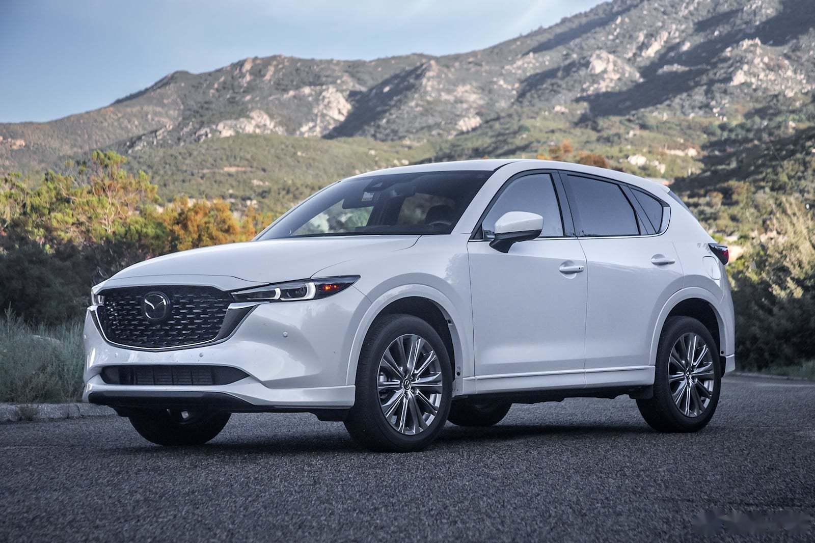 近日,据外媒最新报道称,尽管马自达开发了全新cx-50,cx-90等suv车型