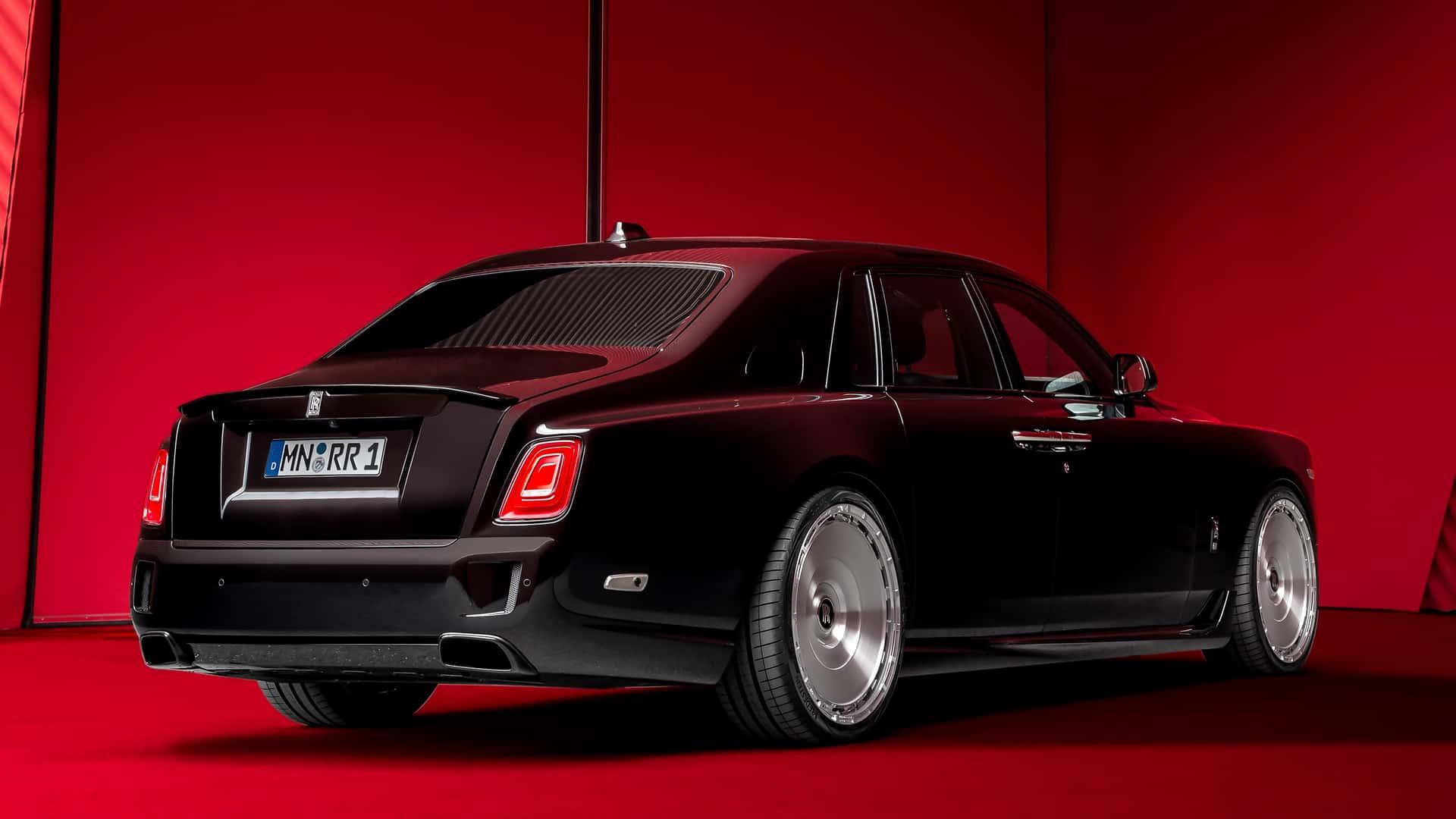 当然,得益于v12发动机,它拥有充足的动力_有钱人的社区_易车社区